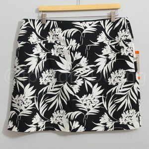 S.C. & CO Ladies' Skort Pull-On,‎ Tummy Control Waistband Multi (Black Floral)
